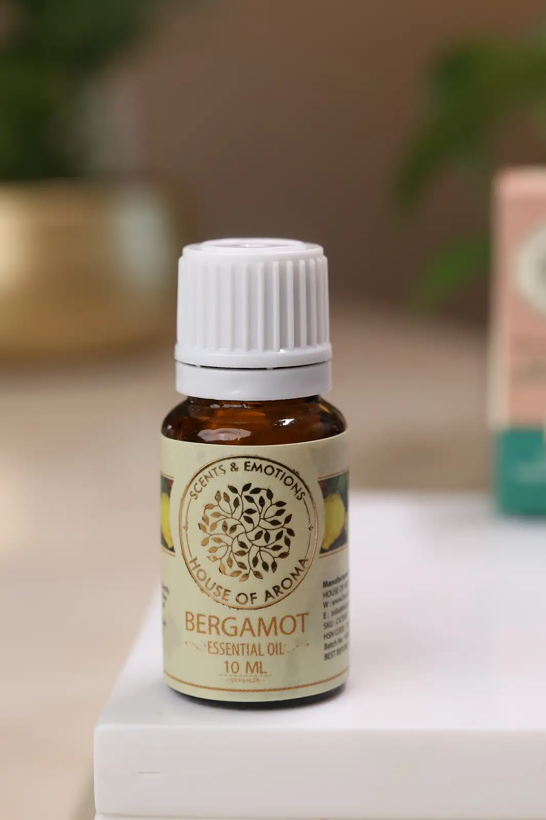 Buy Bergamot essential oil online, Bergamot essential oil benefits hair, bergamot oil for diffuser, bergamot essential oil benefits for skin, organic bergamot oil, house of aroma