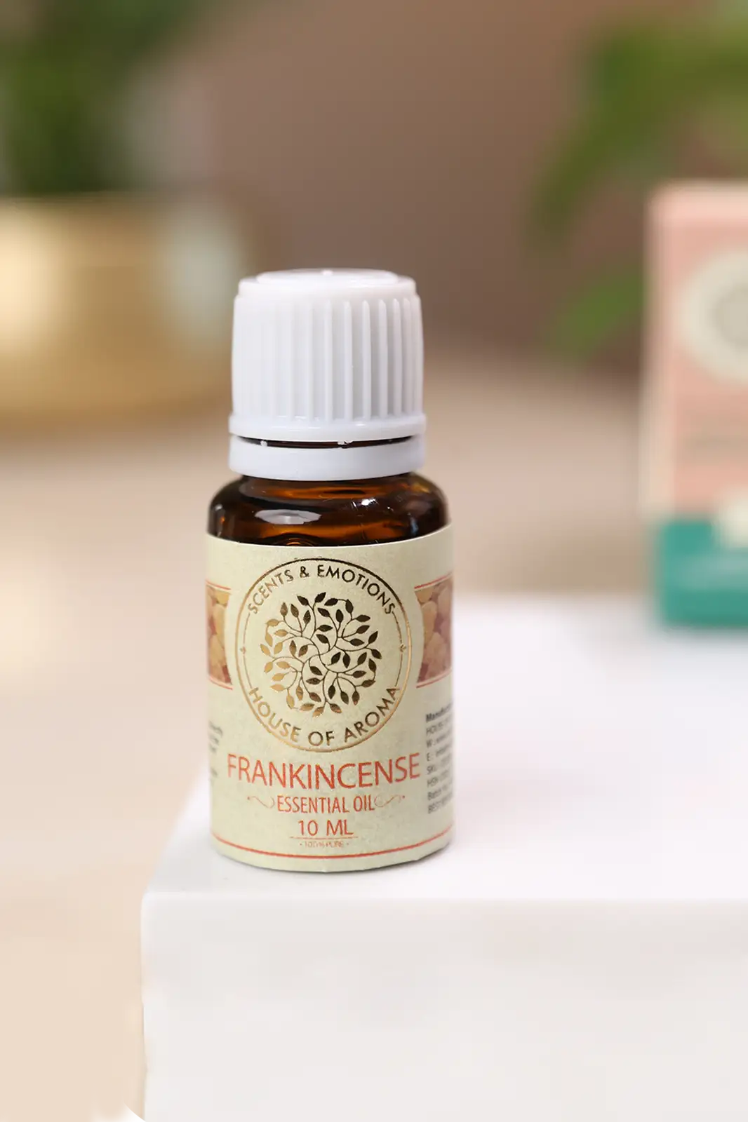 Benefits of frankincense essential oil, Best essential oil brands candle making, Frankincense essential oil aromatherapy benefits, woody scent, House Of Aroma