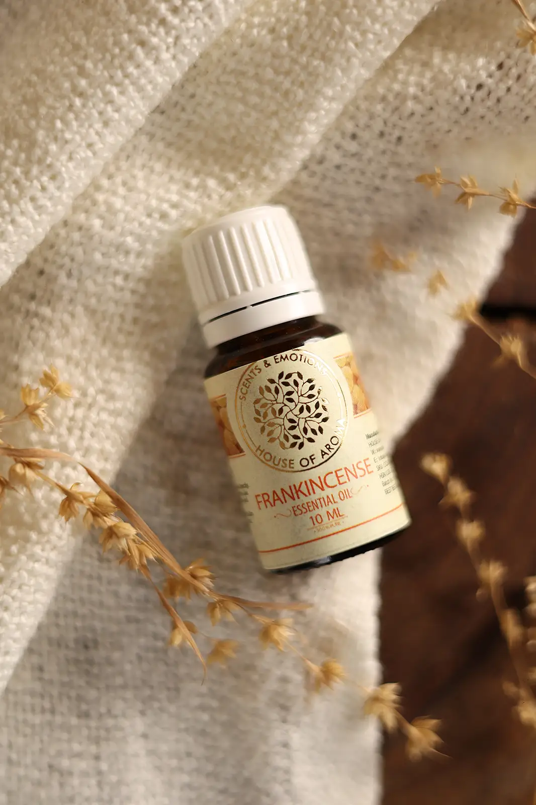 Benefits of frankincense essential oil, Best essential oil brands candle making, Frankincense essential oil aromatherapy benefits, woody scent, House Of Aroma