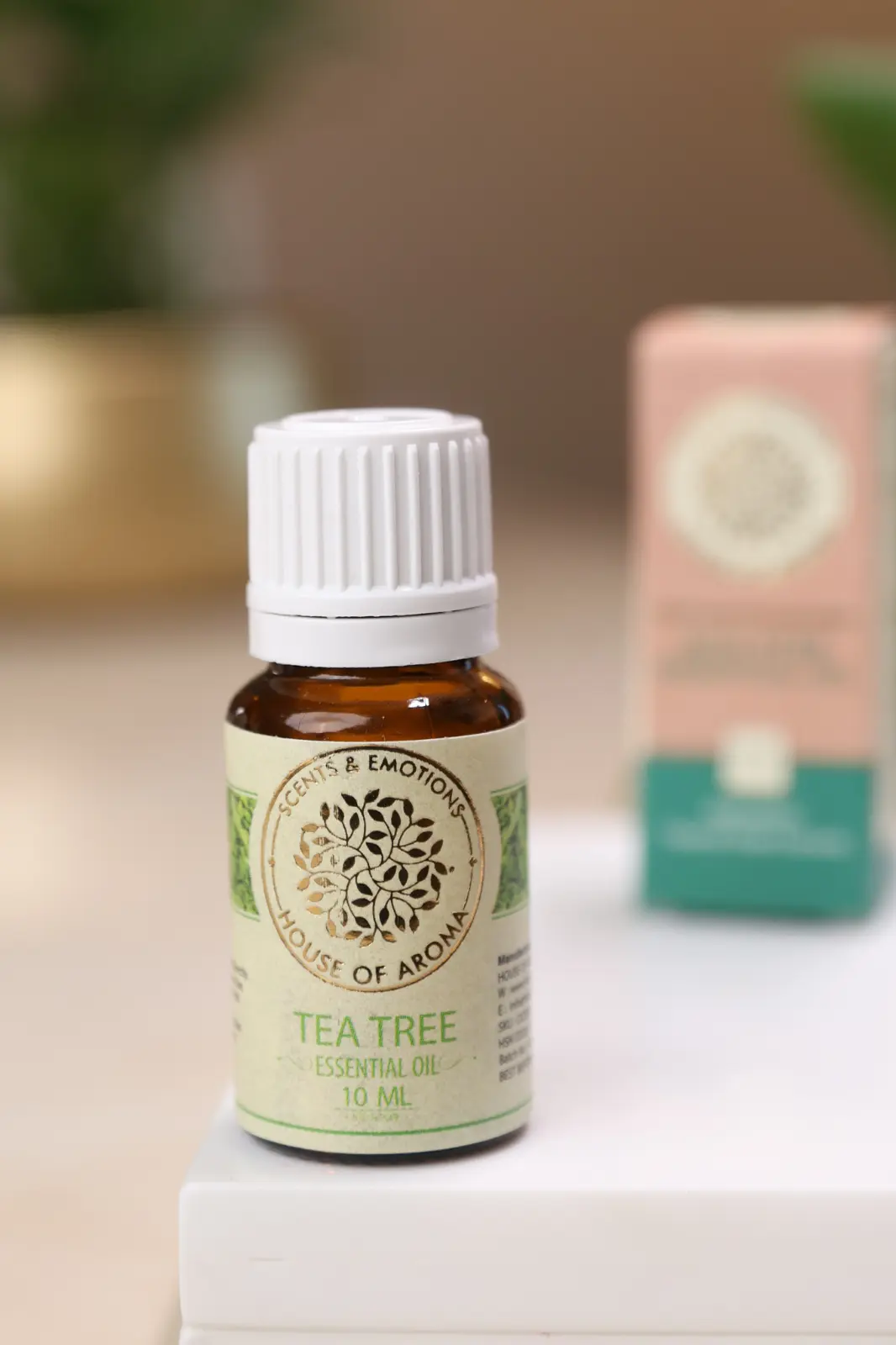 tea tree essential oil, tea tree oil, tea tree oil for the hair, buy tea tree oil online, tea tree oil aroma, essential tea tree oil, pure essential oil, essential oil, tea tree essential oil for acne, pure essential oil manufacturer, aromatic tea tree oil, essential oil online, Certified organic essential oil brands, House of Aroma