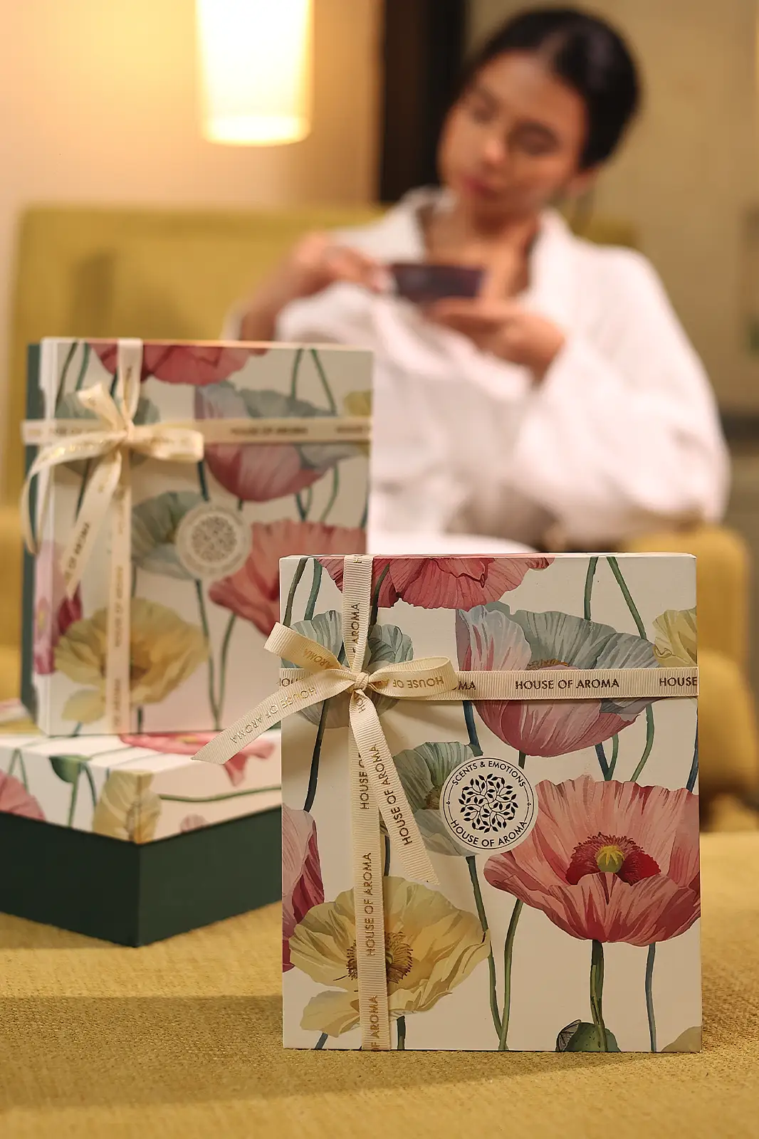 self care gift hampers , self care gift sets for women, self care hamper for her, self care gift box gifts, aroma gift hampers, aroma gifting, house of aroma, floral scent gift set