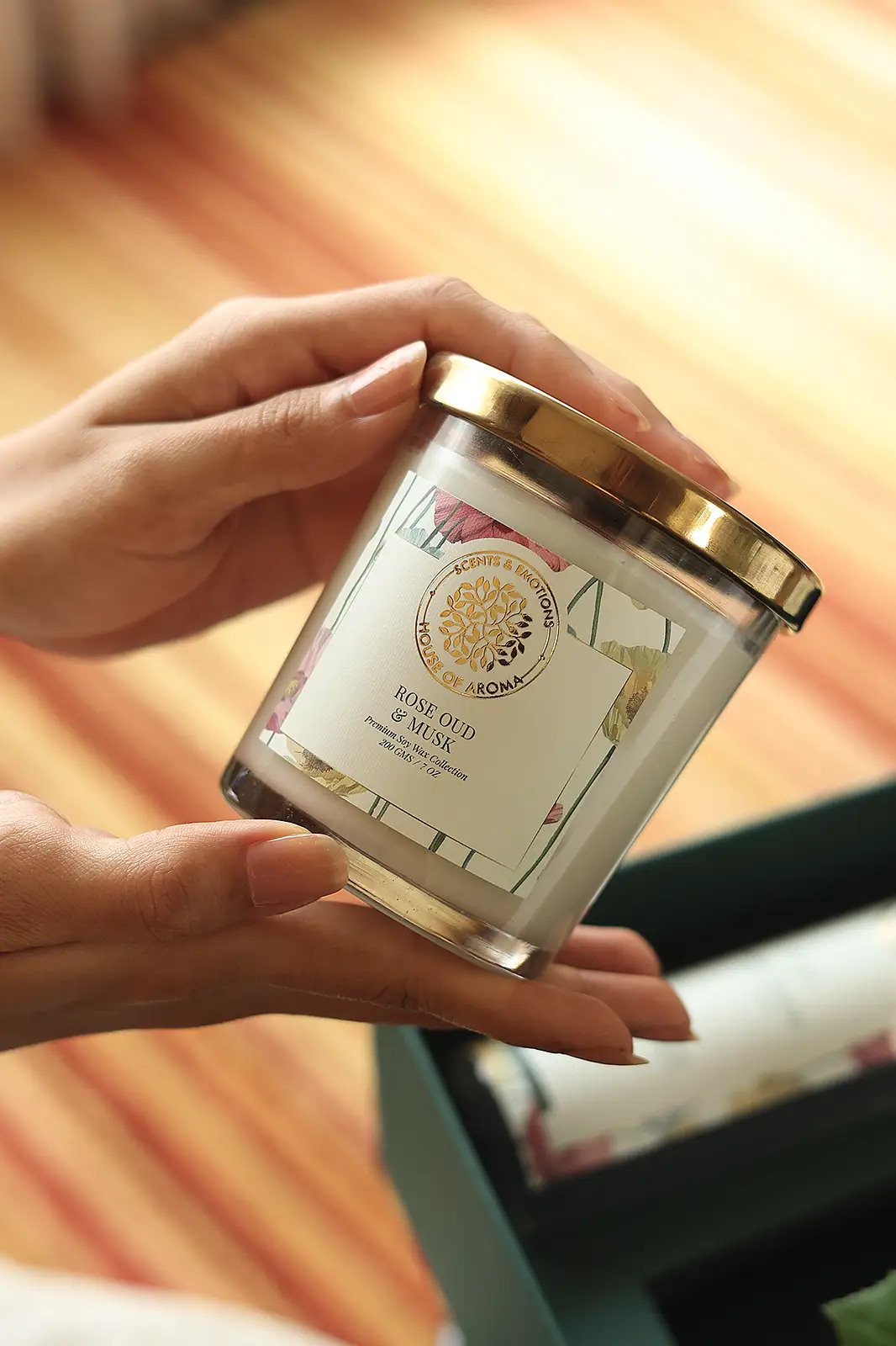 self care gift hampers , self care gift sets for women, self care hamper for her, self care gift box gifts, aroma gift hampers, aroma gifting, house of aroma, floral scent gift set