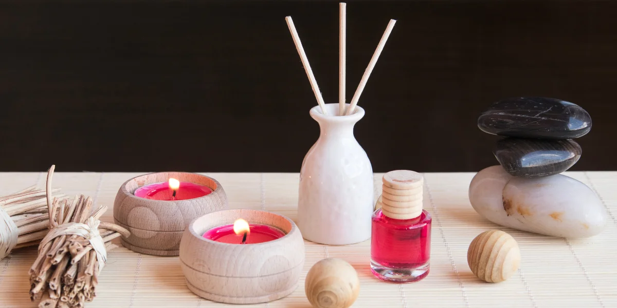 How to Choose Fragrance Oil for Candles, Flash Point of Oil, Candle Scent Throw, Fragrance Pyramid, Fragrance Oil Blending Chart for Candles, Choosing Fragrance