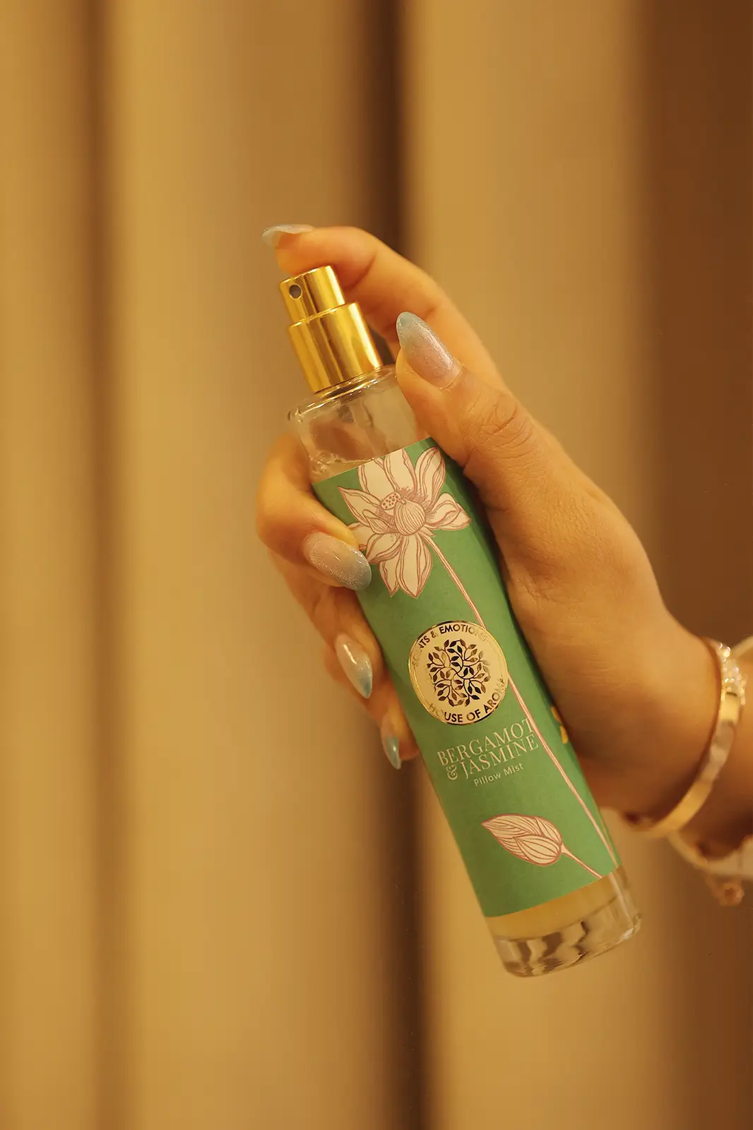 Natural Bergamot And Jasmine Pillow Mist Sleep Spray, Pillow Mist Spray Online, Pillow Spray For Deep Sleep, Fast Sleeping Spray, Deep Sleeping Spray, House Of Aroma