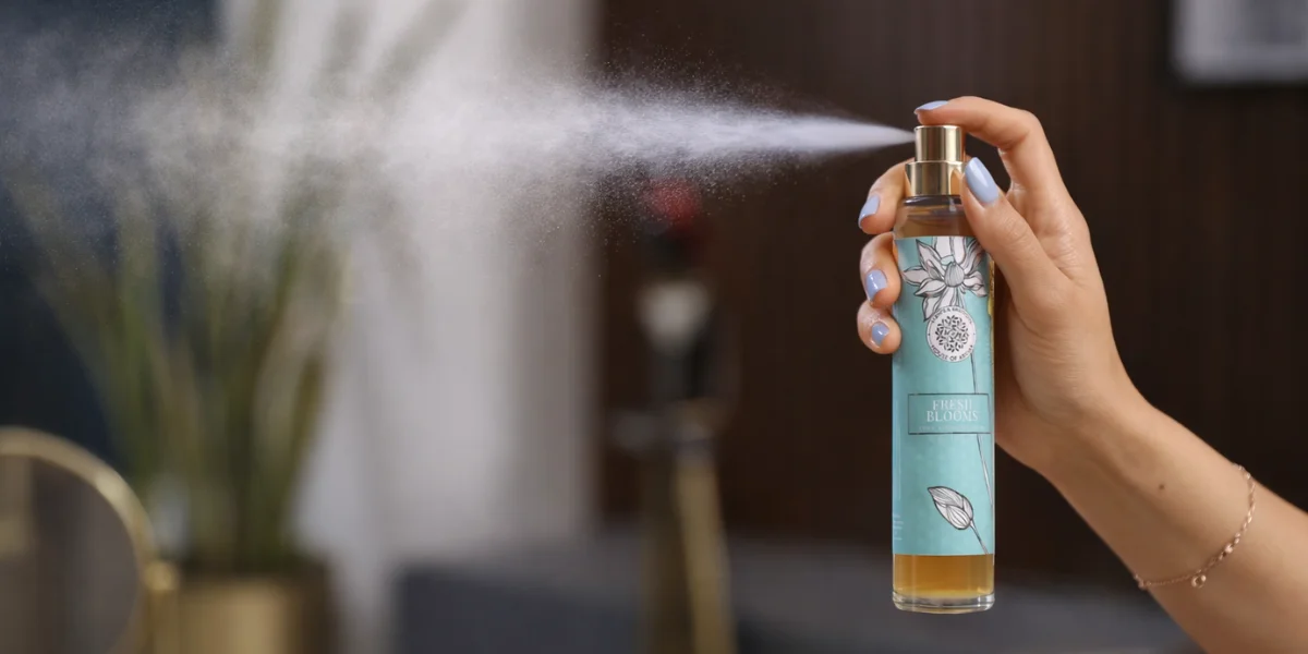 Natural Room Freshener Spray, Natural Room Freshener At Home, Natural Air Freshener Spray Recipe, Natural Room Deodorizer Spray, Room Spray Vs. Air Freshener