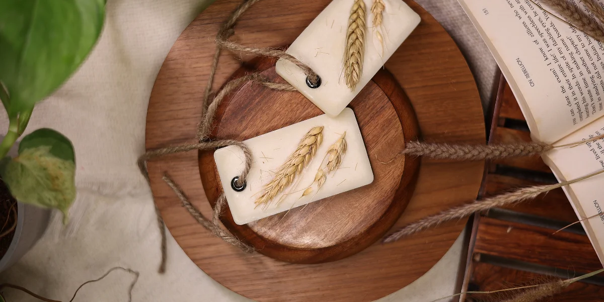 How To Keep Your Wardrobe Smelling Fresh, Fragrance For Wardrobe, Wardrobe Freshener Bars, Wax Tablets For Wardrobe, Closet Aroma Products, House Of Aroma